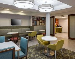 Lounge and coworking space at Hampton Inn Bentonville/Rogers.