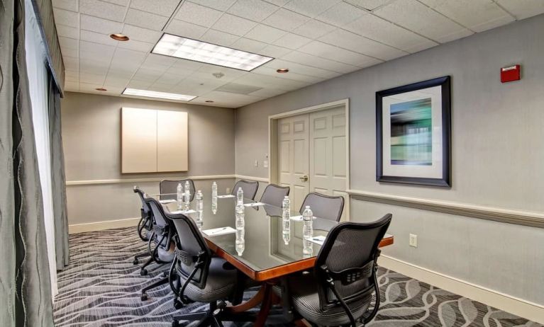 Professional meeting room at Homewood Suites By Hilton Newark-Cranford.