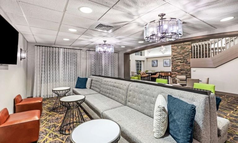 Lounge and coworking space at Homewood Suites By Hilton Shreveport / Bossier City, LA.