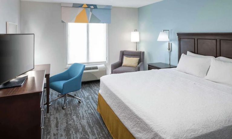 Delux king room with work station at Hampton Inn & Suites Miami-Doral/Dolphin Mall.