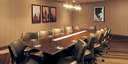 Professional meeting room at H Hotel Los Angeles, Curio Collection By Hilton.