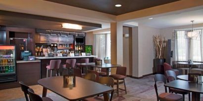 Courtyard By Marriott Dothan