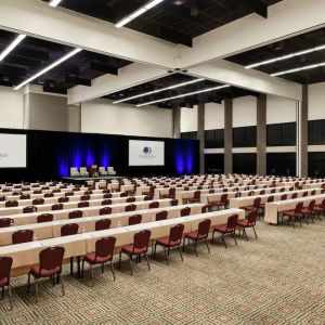 Professional meeting room at DoubleTree Resort By Hilton Paradise Valley - Scottsdale.