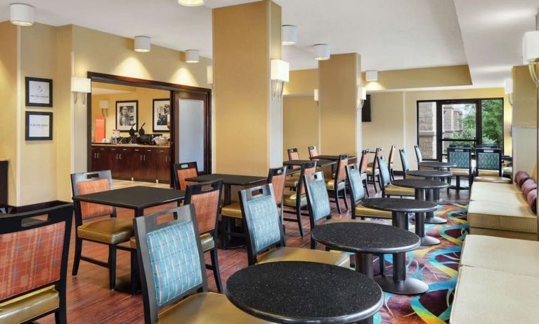 Dining and coworking space at Hampton Inn Dallas-Irving-Las Colinas.