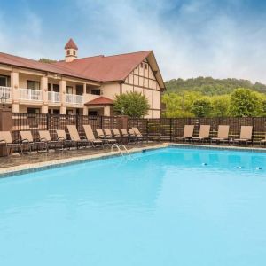 Baymont Inn & Suites