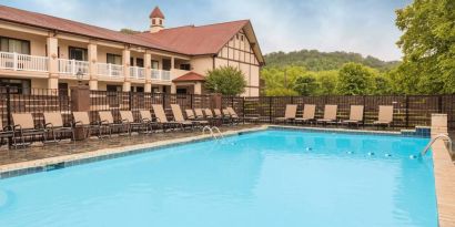 Baymont Inn & Suites