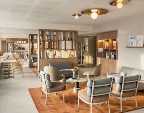 Lounge and coworking space at OKKO Hotels Nice Aéroport.