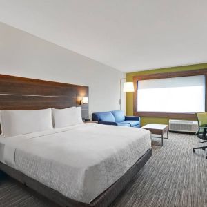 Holiday Inn Express Kingston West