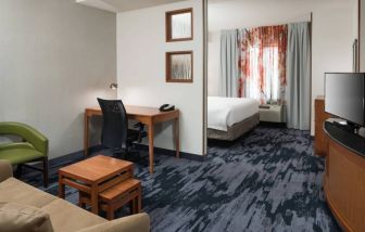 Fairfield Inn & Suites Kansas City Overland Park, Overland Park