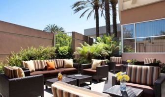 Relaxing outdoor lounge and coworking space at Sonesta Emeryville - San Francisco Bay Bridge.