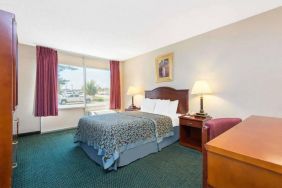 Blue Way Inn & Suites Wichita East