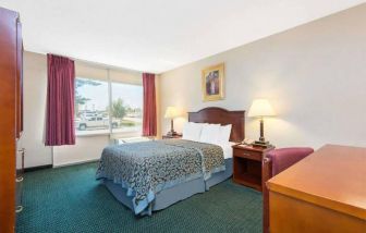 Blue Way Inn & Suites Wichita East, Wichita