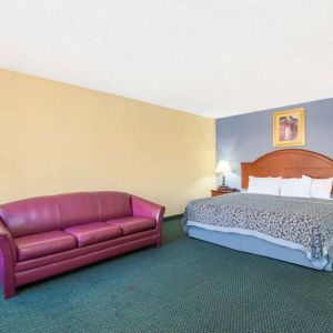 Blue Way Inn & Suites Wichita East