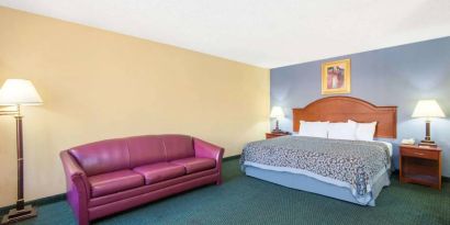 Blue Way Inn & Suites Wichita East