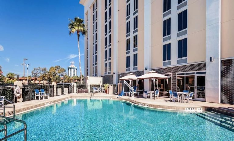 Stunning outdoor pool at Hampton Inn Orlando Near Universal Blv/International Dr.