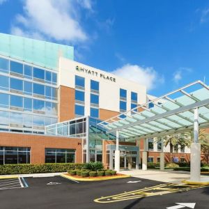 Parking area at Hyatt PLACE Fort Lauderdale Airport - South & Cruise Port.