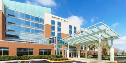 Parking area at Hyatt PLACE Fort Lauderdale Airport - South & Cruise Port.