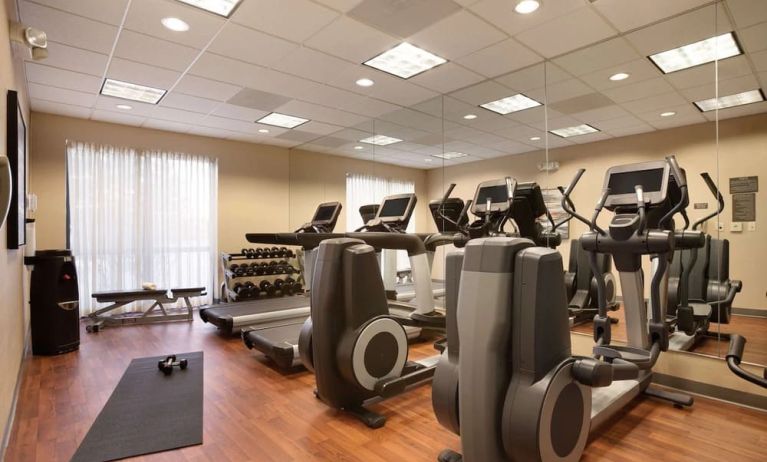 Fitness facility at Hyatt Place Chicago, Lombard / Oak Brook.