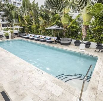 Stunning outdoor pool at Hotel Croydon.