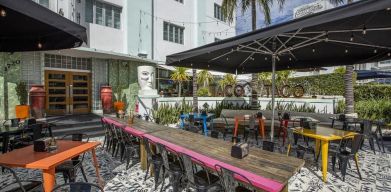 Outdoor meeting space at Catalina Hotel & Beach Club.