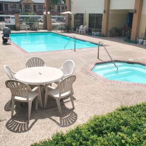 Coratel Inn & Suites By Jasper New Braunfels IH-35 EXT 189