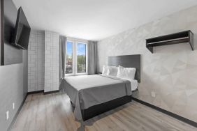 Hotel 365 Bronx