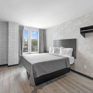 Hotel 365 Bronx