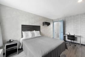 Hotel 365 Bronx