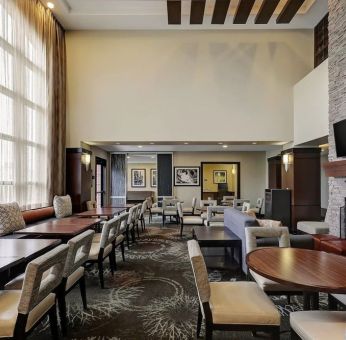 Dining and coworking space at Staybridge Suites Washington D.C.- Greenbelt.