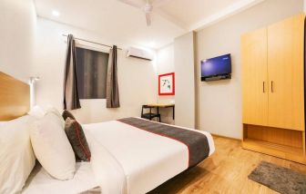 Hotel Golden Saffron, New Delhi