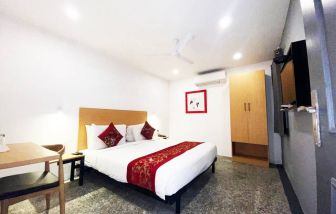 Hotel Golden Saffron, New Delhi