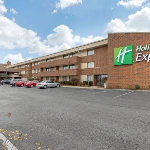 Parking available at Holiday Inn Express Chicago - Downers Grove.