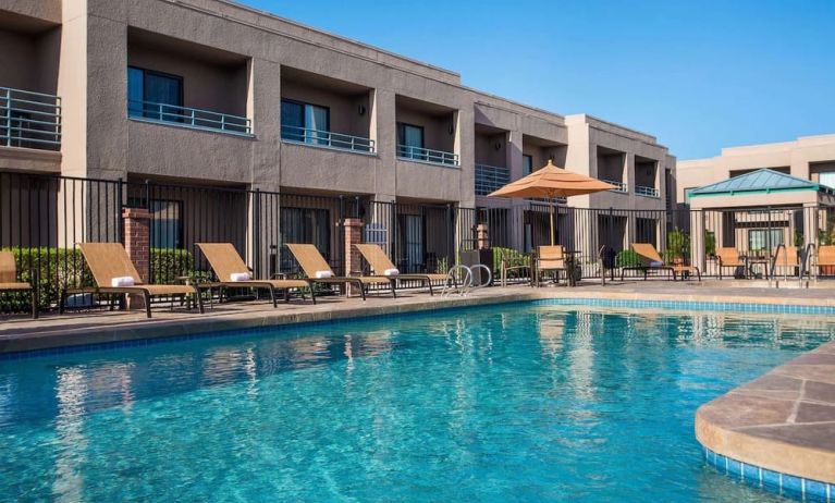 Stunning outdoor pool at Sonesta Select Scottsdale At Mayo Clinic Campus.