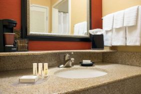 Guest bathroom at Sonesta Select Scottsdale At Mayo Clinic Campus.