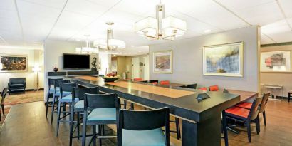 Hampton Inn Chicago/Naperville