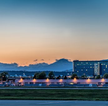 Fairmont Vancouver Airport - YVR Terminal Hotel