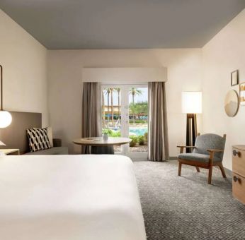 Day use room with natural light at Hilton Scottsdale Resort & Villas.