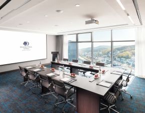 Meeting room at the DoubleTree by Hilton Seoul Pangyo Residences.
