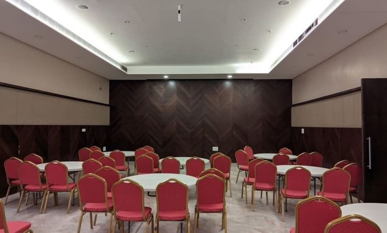 Professional meeting and conference room at Mayur Belgaum Presidency Hotel & Spa.