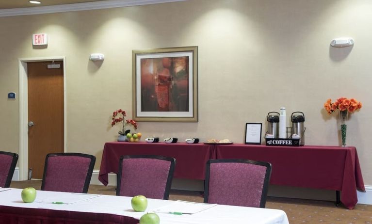 Professional meeting room at Holiday Inn Aurora North- Naperville.