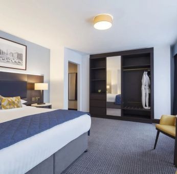 Spacious delux king room at Temple Bar Hotel.