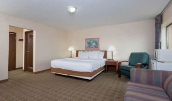 Norwood Inn & Suites Indianapolis