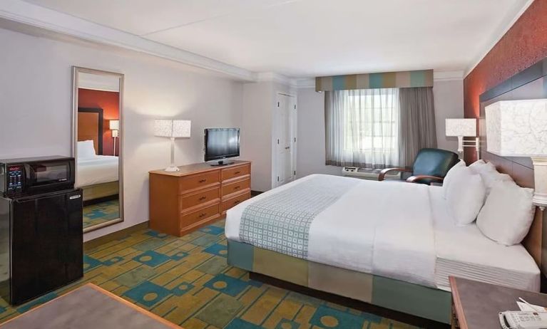 Norwood Inn & Suites Merrillville, Merrillville