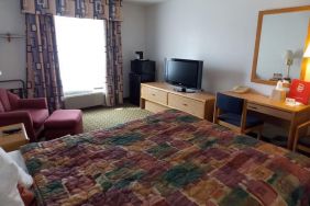 Norwood Inn & Suites - Roseville