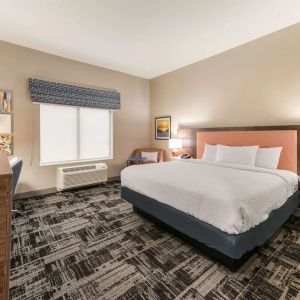 Hampton Inn & Suites Benton Harbor