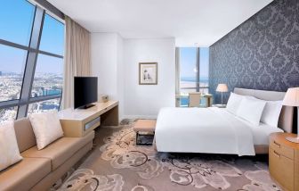 Conrad Abu Dhabi Etihad Towers, West Corniche