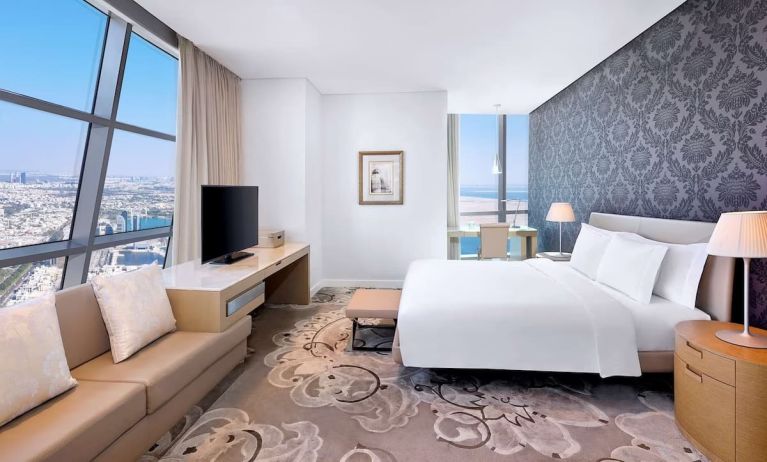 Conrad Abu Dhabi Etihad Towers, West Corniche