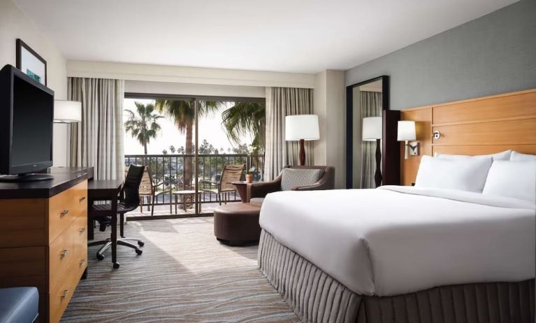 Delux king room with natural light at Sonesta Redondo Beach & Marina.