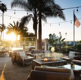 Beautiful rooftop ideal for coworking at Sonesta Redondo Beach & Marina.