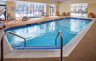 Sonesta Select Boston Milford’s indoor pool includes a lift and had a nearby hot tub.